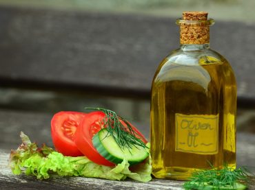 Oleje roślinne i oliwy z oliwek. Odkryj ich wartości odżywcze