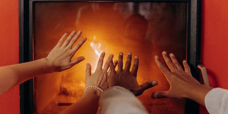 zalety zeliwnych wkladow kominkowych