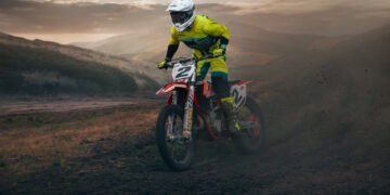 zuzel na czym polega